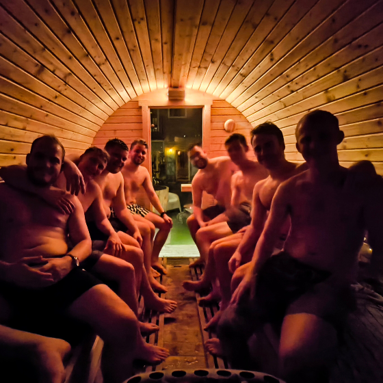 Få jeres egen gusmester til privat saunagus-event.